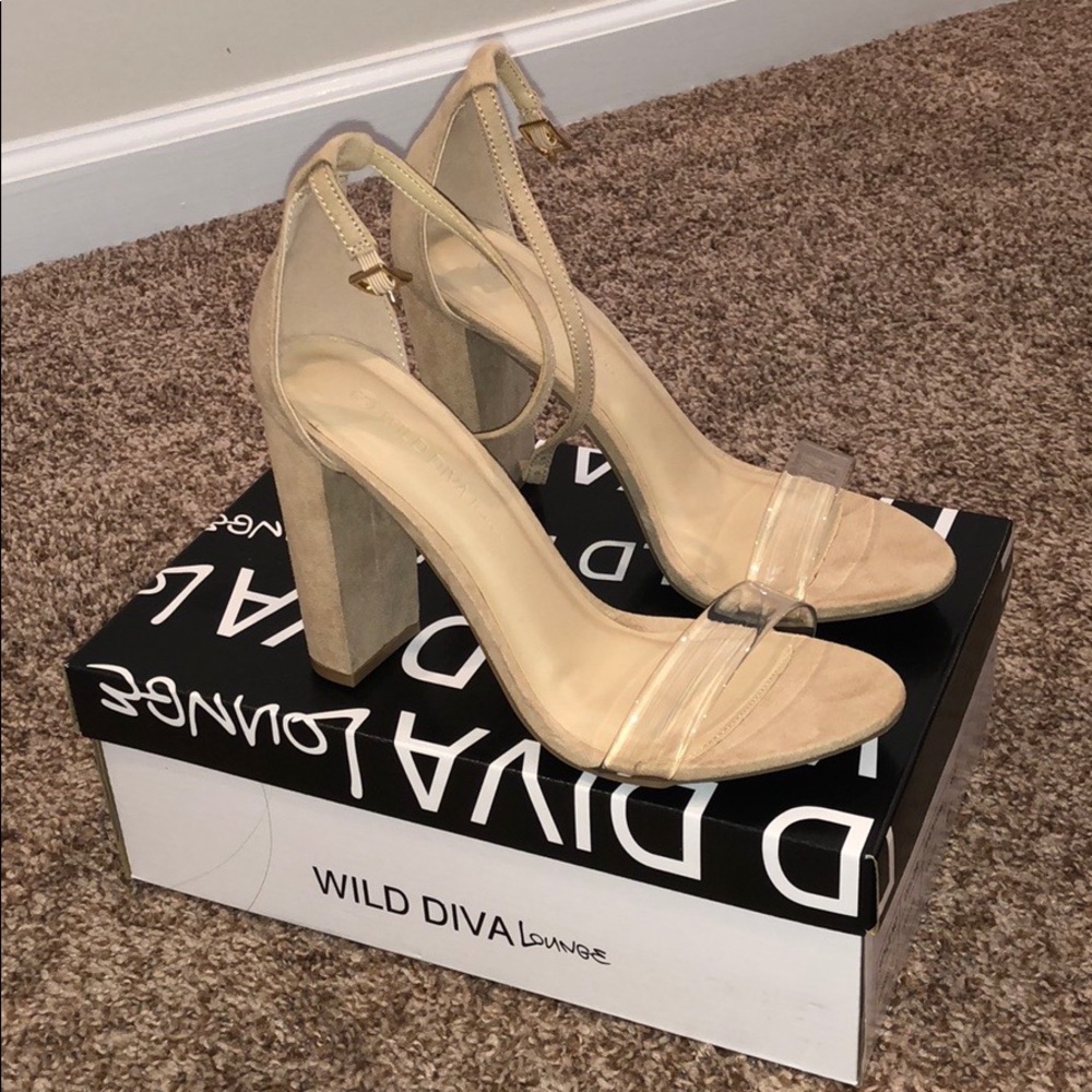 BRAND NEW A’gaci 4” Heels - Clear & Nude